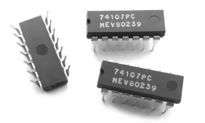 74107 IC – Dual J-K Flip-Flop with Clear (Reset)