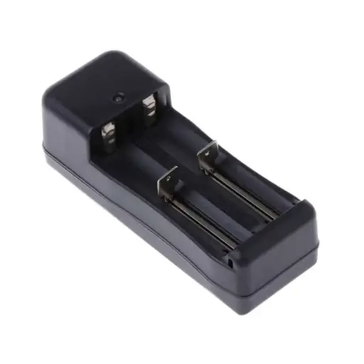 3.7 V Dual 2-Cell Lithium Battery Charger 